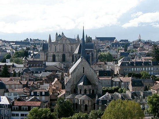 Une photo emblématique du territoire mesuré (Poitiers.8)