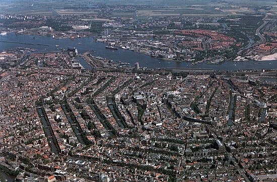 Une photo emblématique du territoire mesuré (Amsterdam)