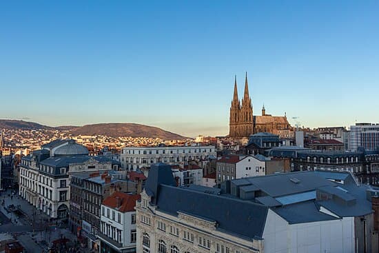 Une photo emblématique du territoire mesuré (Clermont-Ferrand.8)