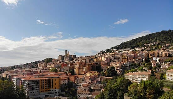 Une photo emblématique du territoire mesuré (Grasse.8)